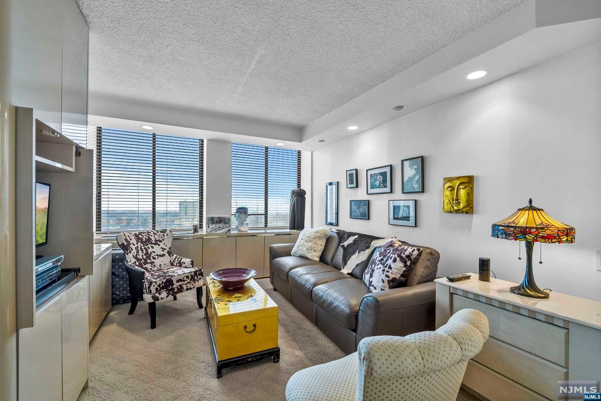 300 Winston Drive 1802