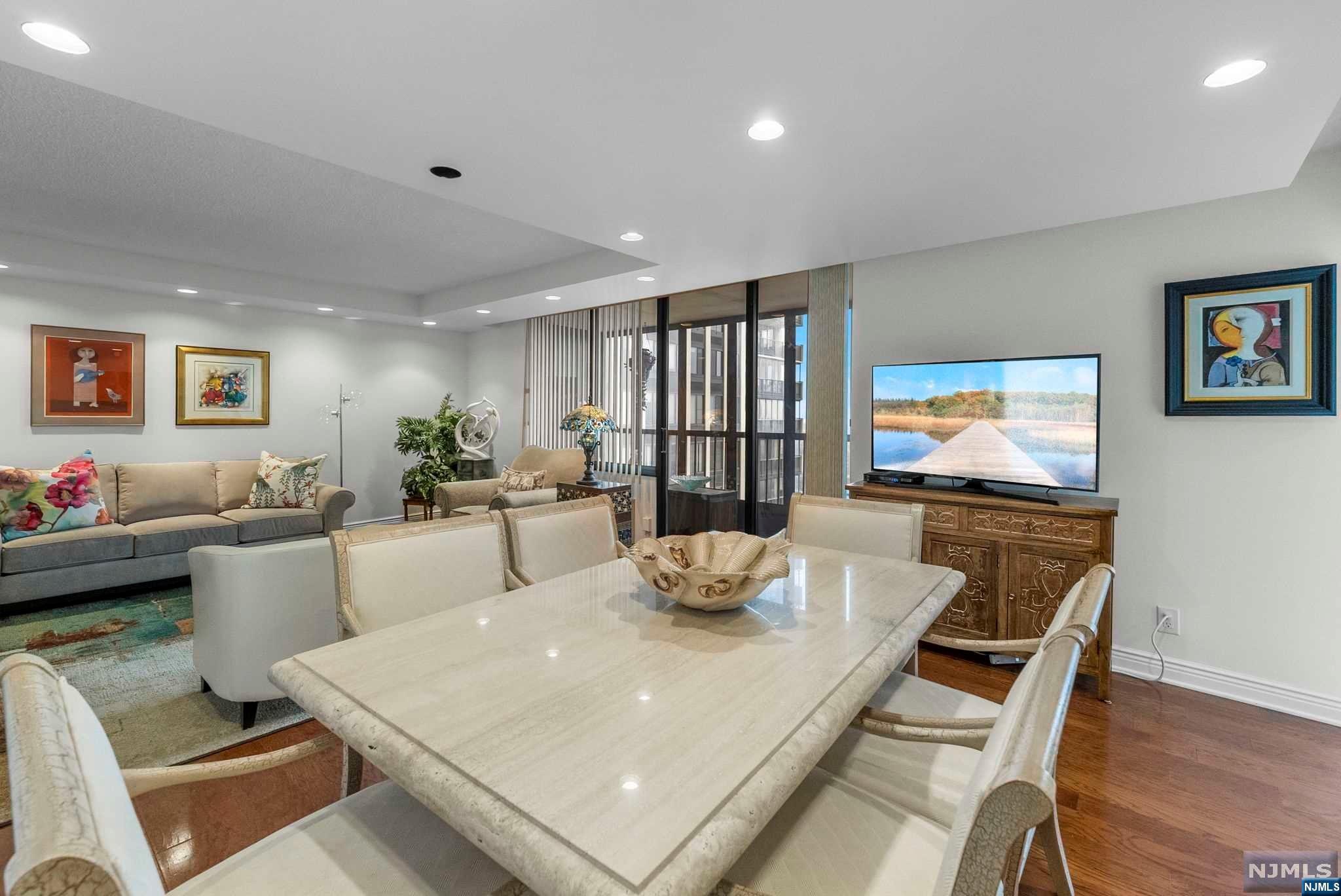 300 Winston Drive 1802