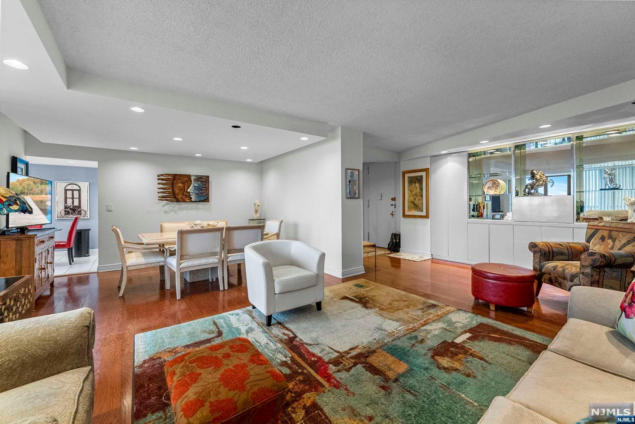 300 Winston Drive 1802