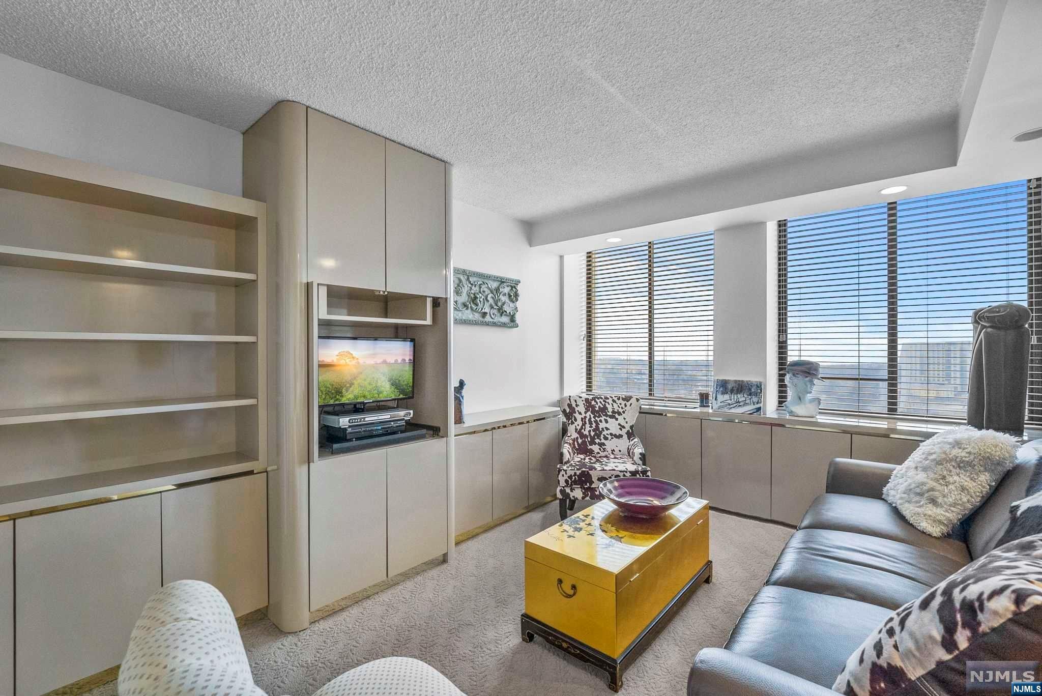 300 Winston Drive 1802