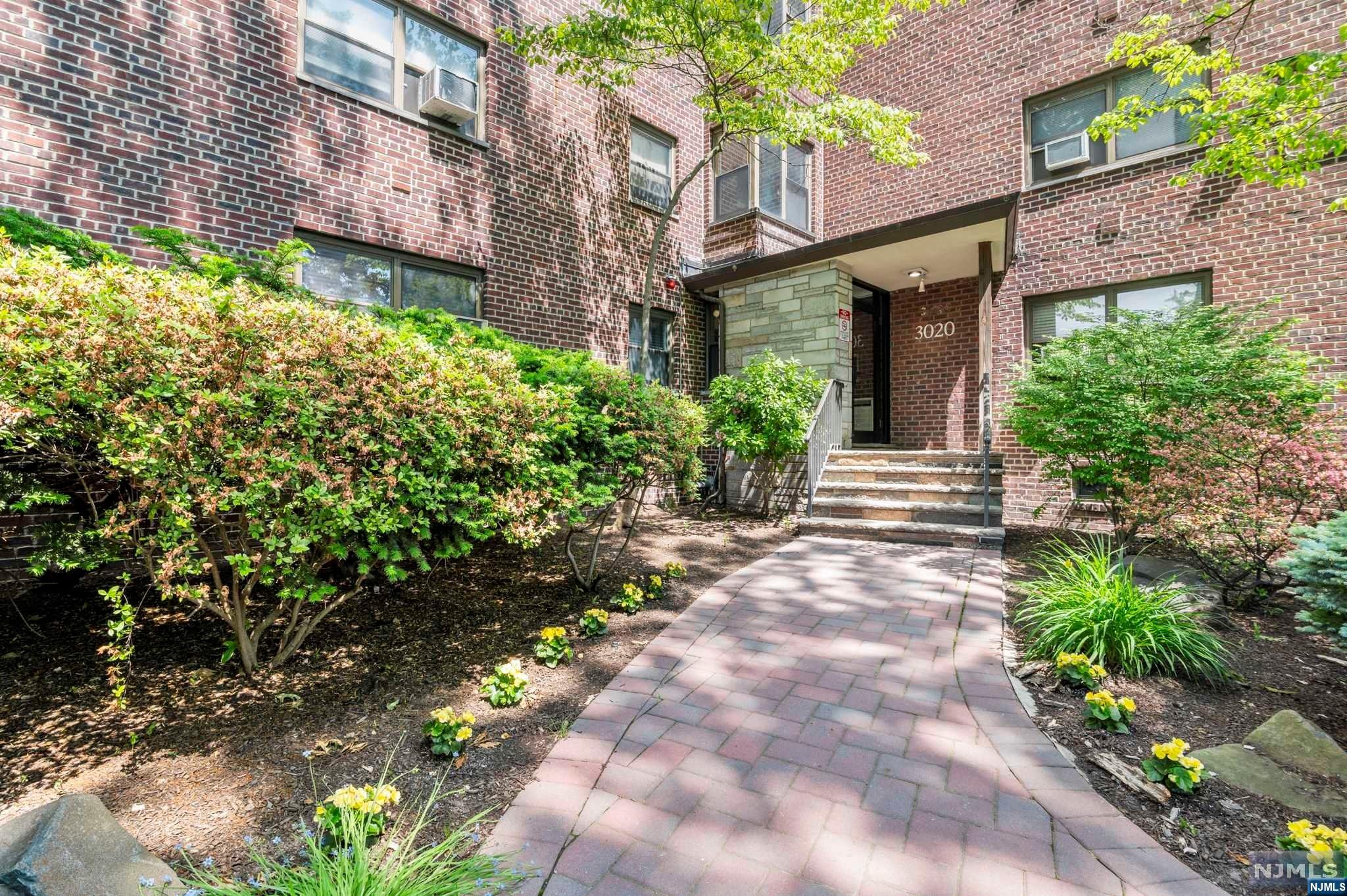 3020 Edwin Avenue 1D