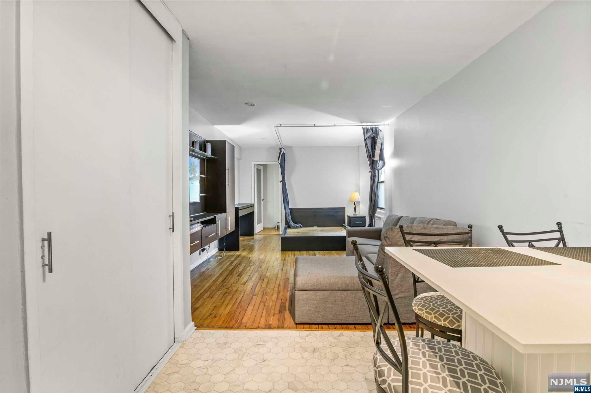 3020 Edwin Avenue 1D