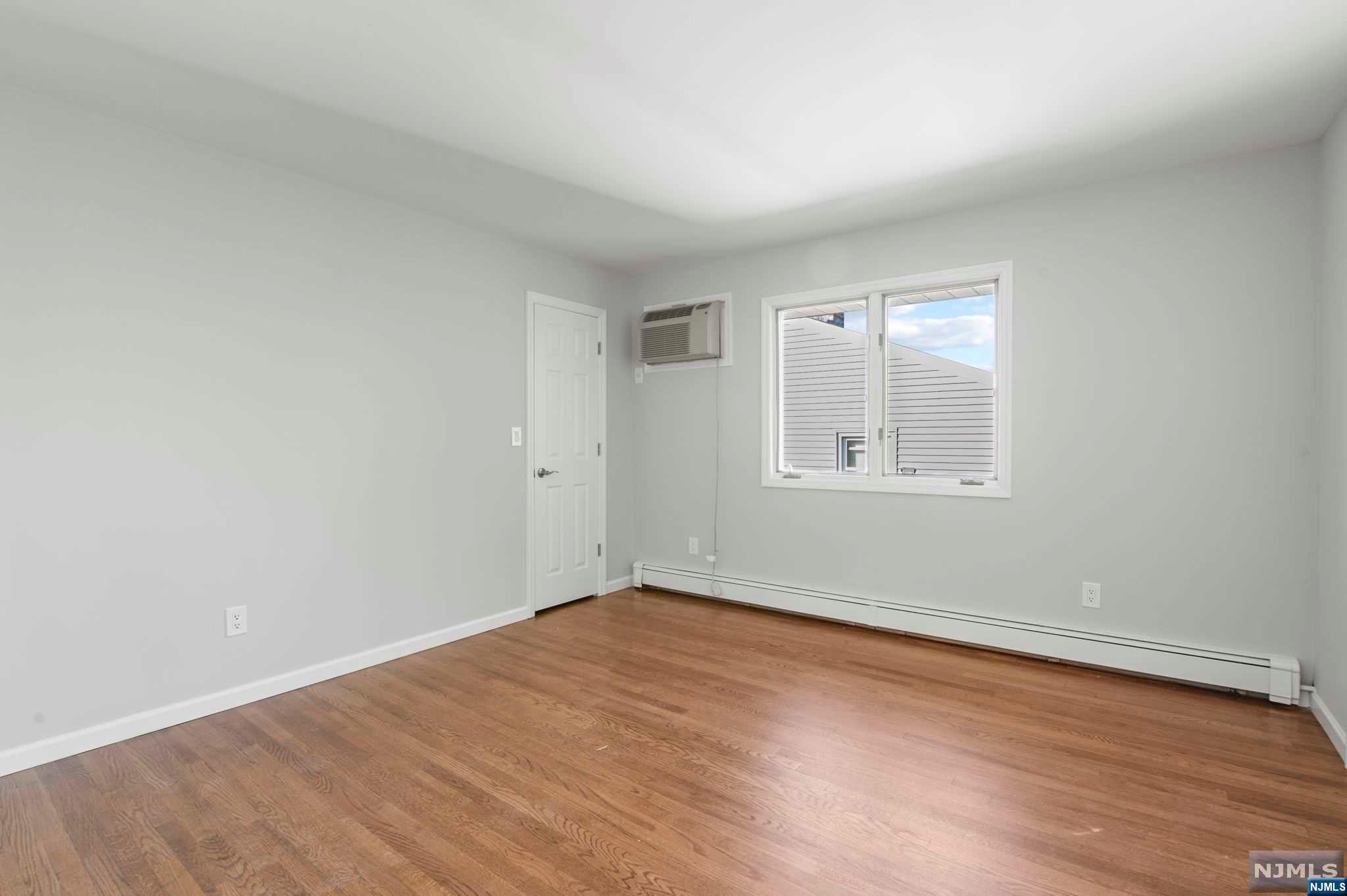 447 10th Street