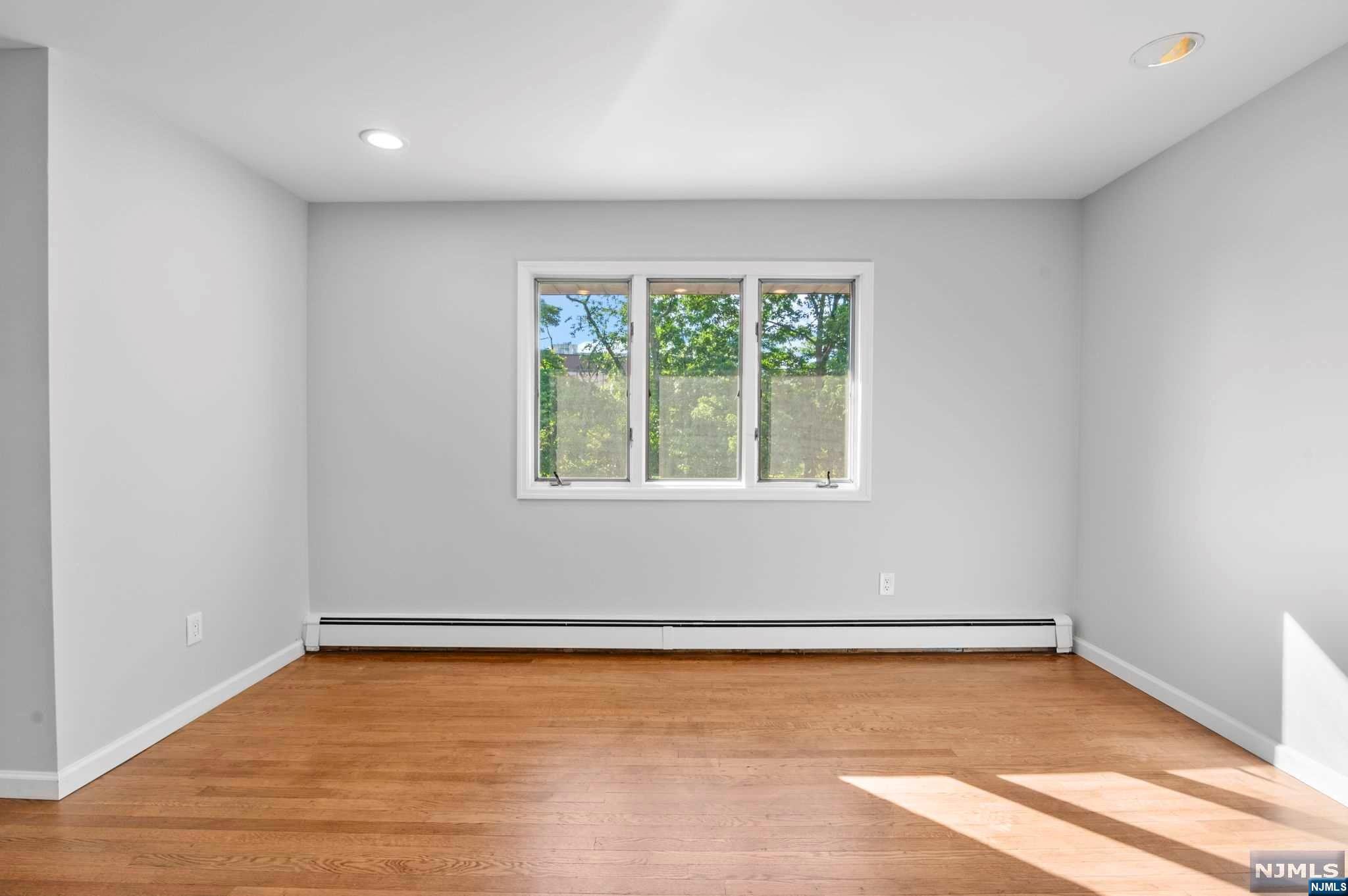 447 10th Street
