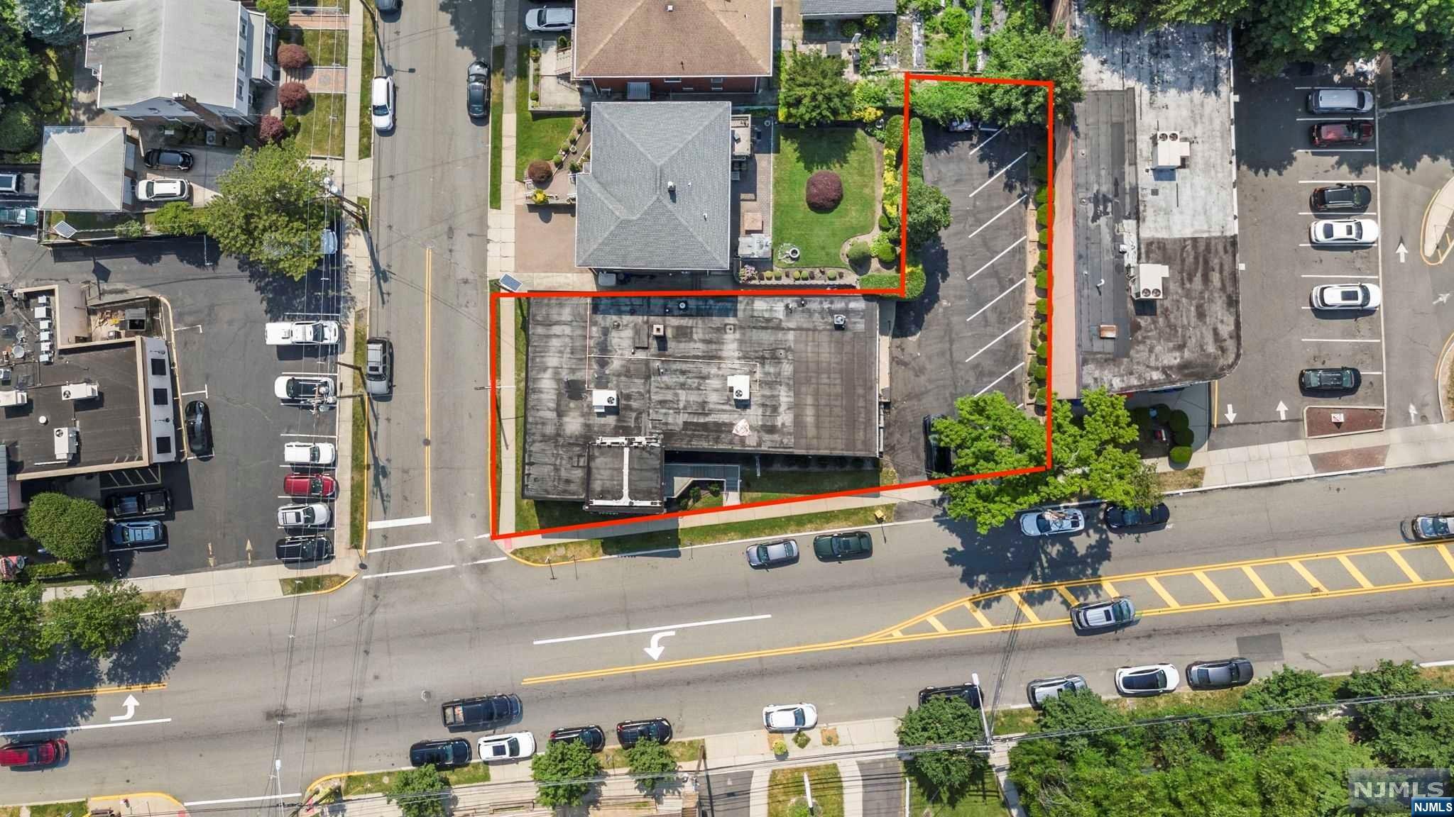 530-540 Bergen Boulevard