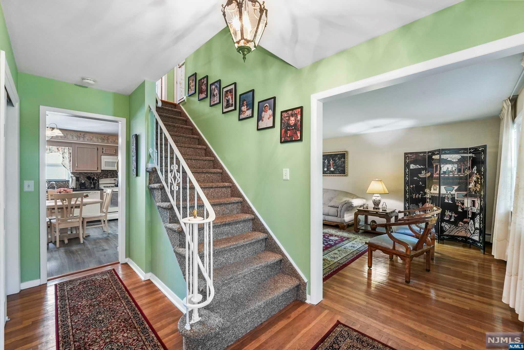 215 Oratam Terrace