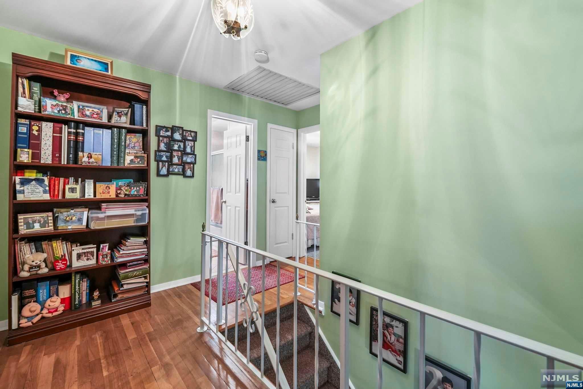 215 Oratam Terrace