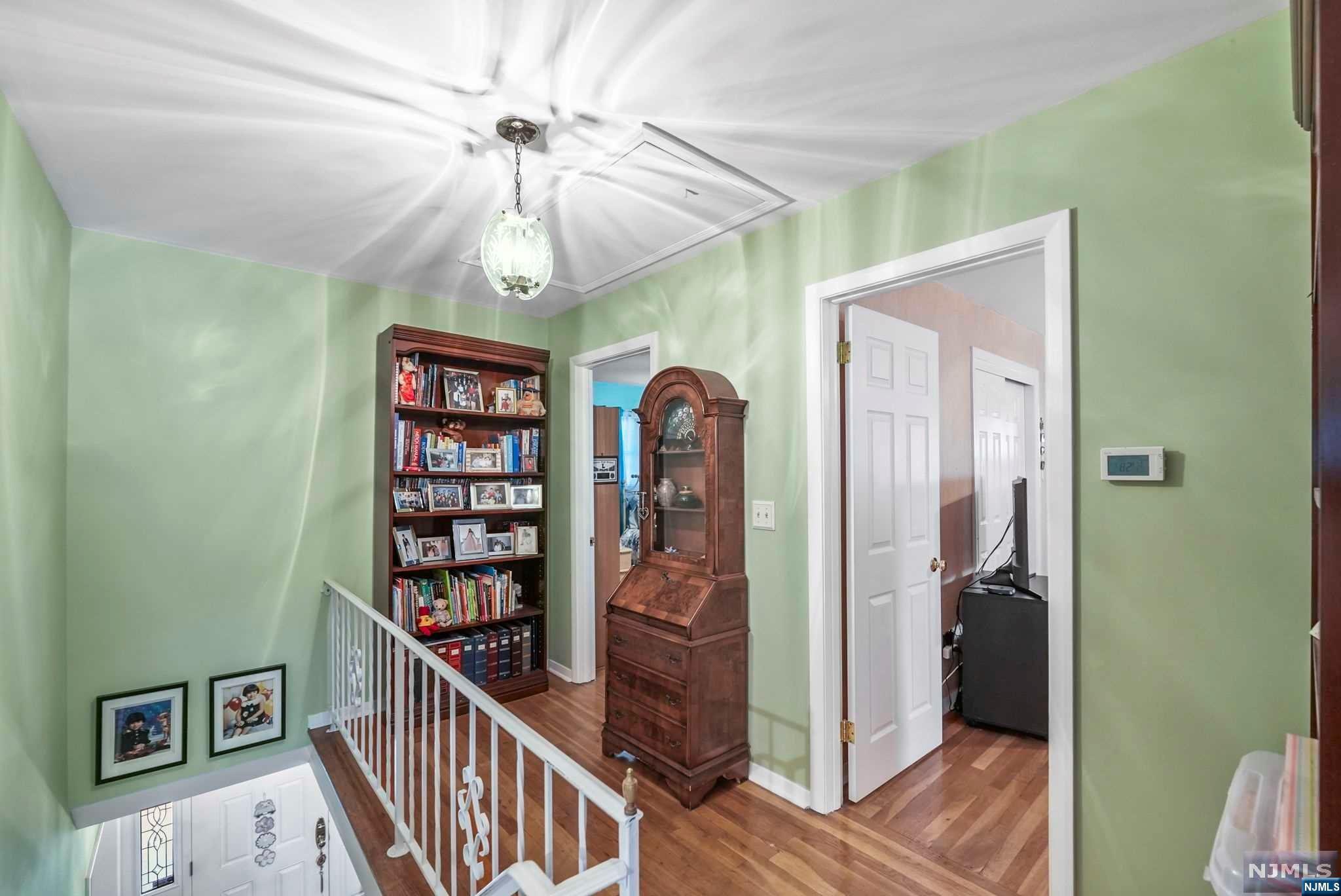 215 Oratam Terrace