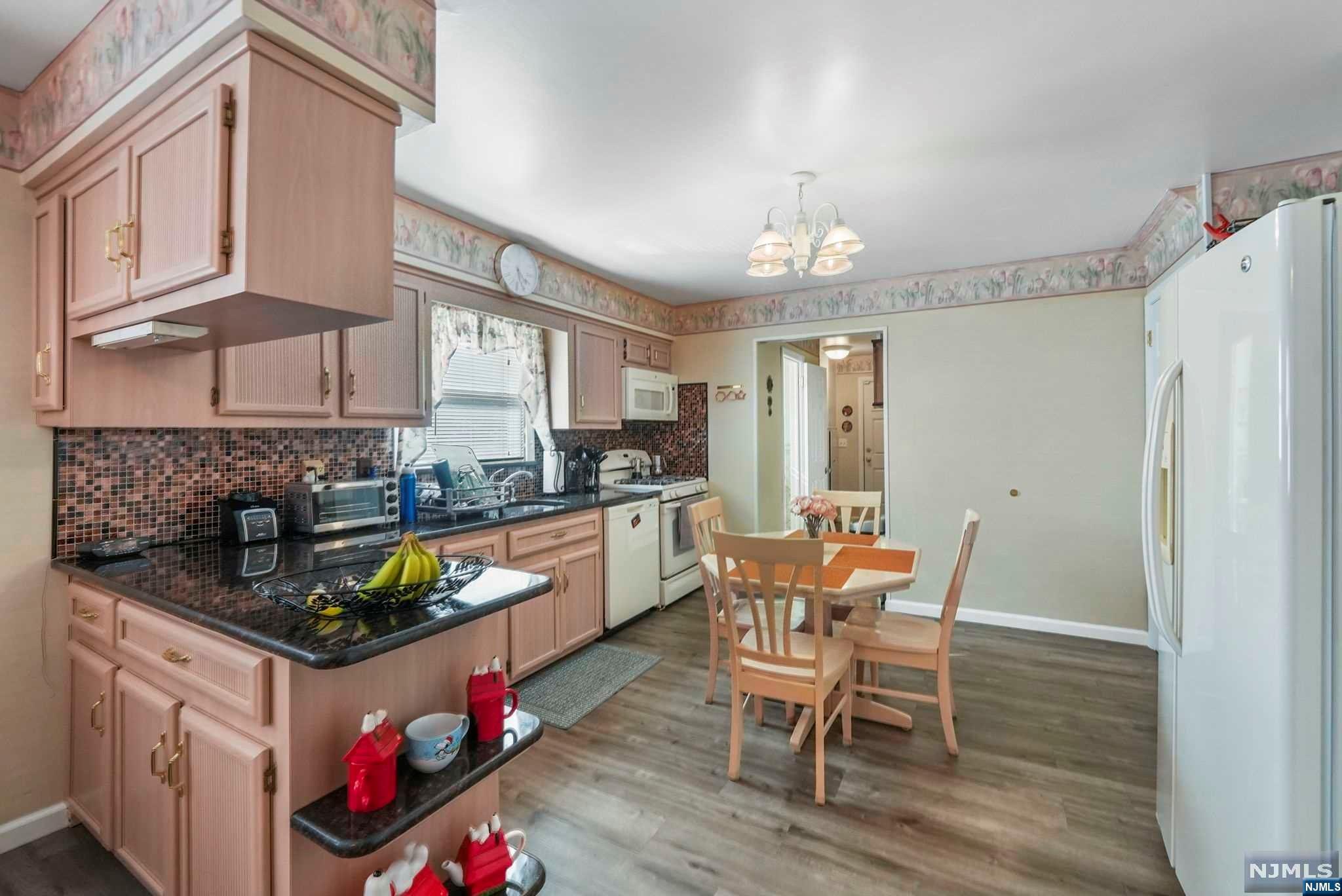 215 Oratam Terrace