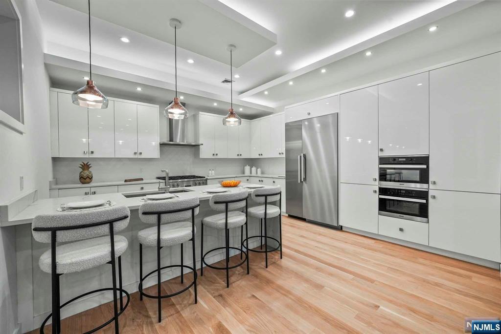 710 Undercliff Avenue