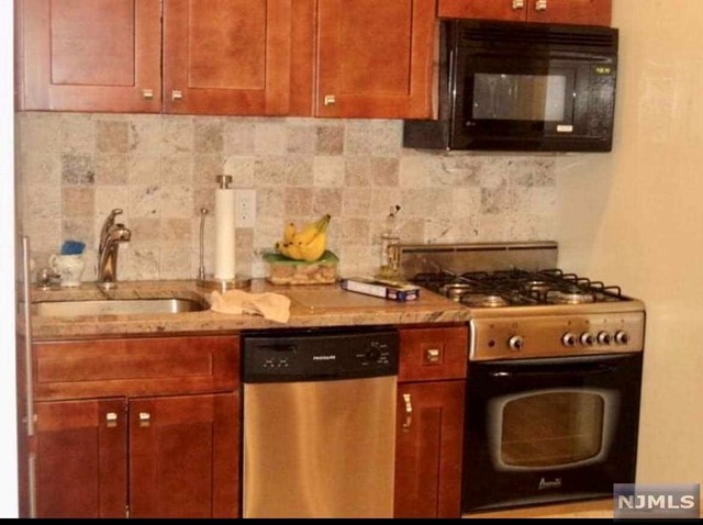 3041 Edwin Avenue 3E