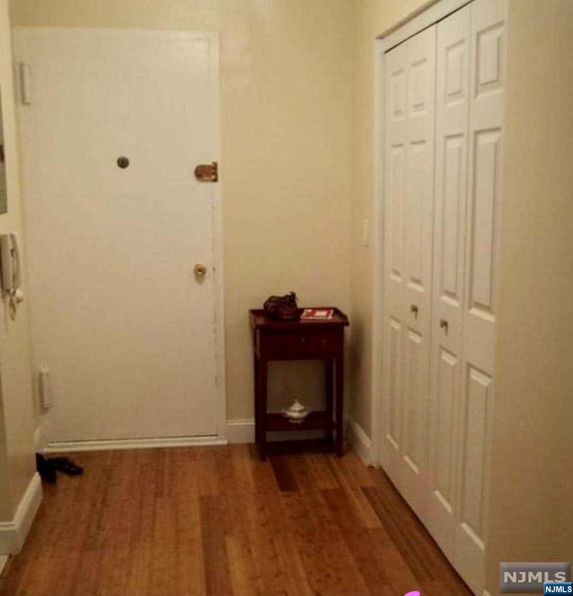 3041 Edwin Avenue 3E