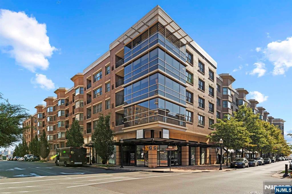 20 Ave At Port Imperial 223