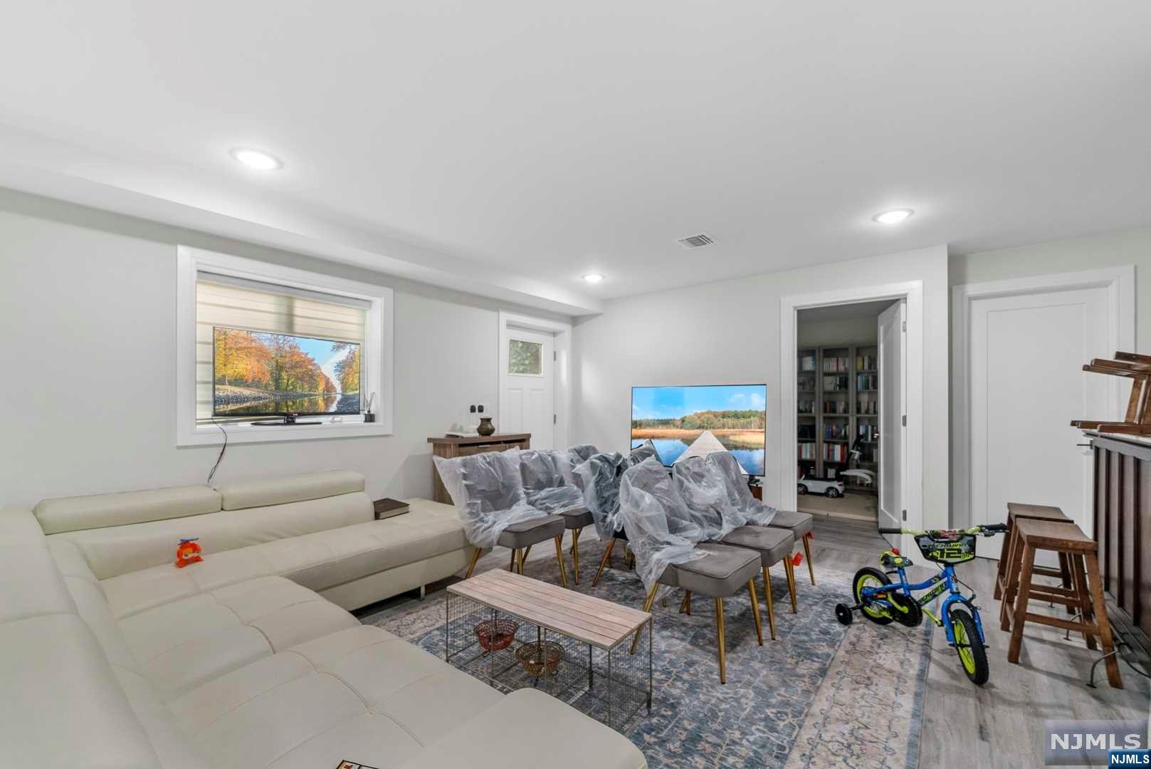 412 4th Street