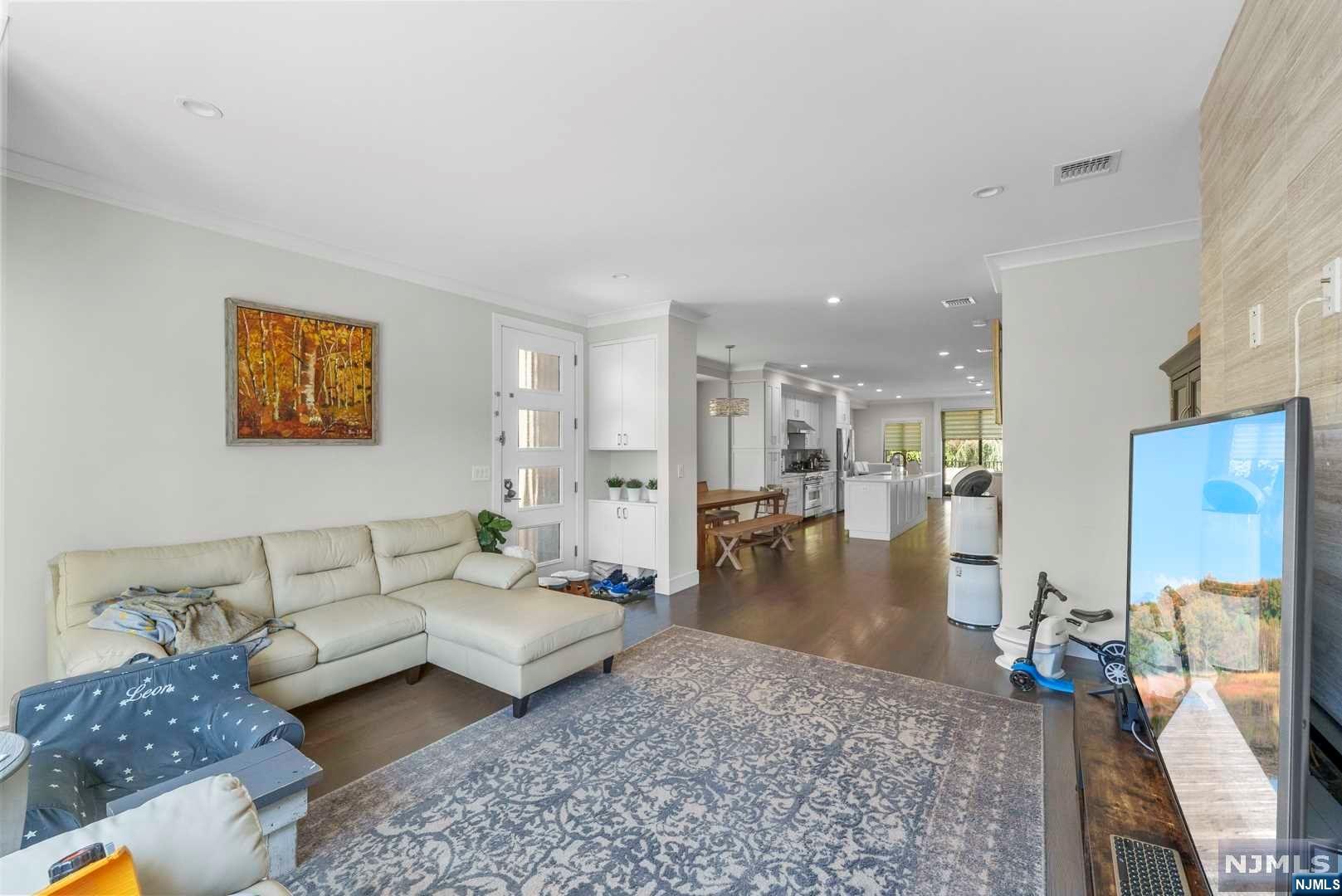 412 4th Street