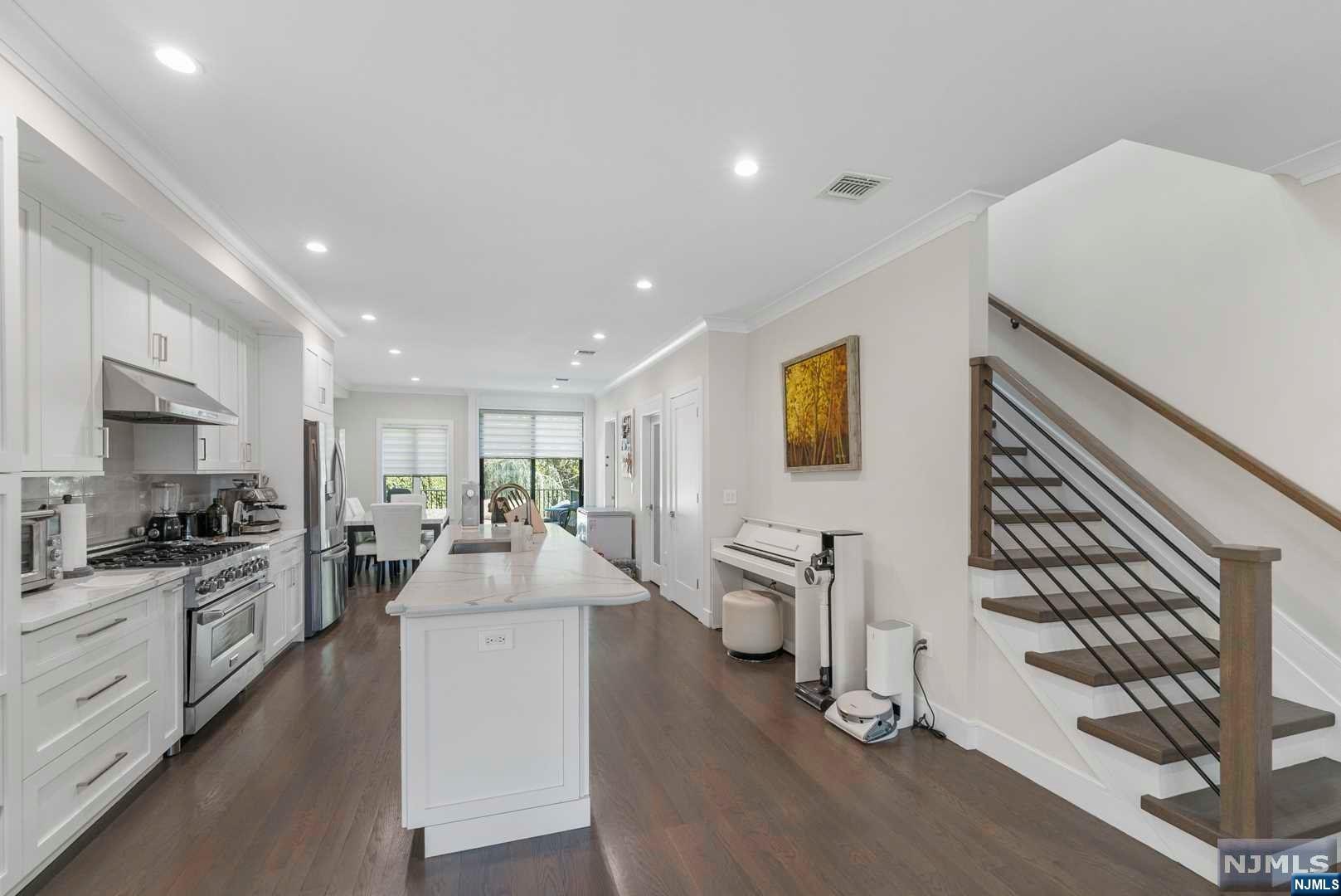 412 4th Street