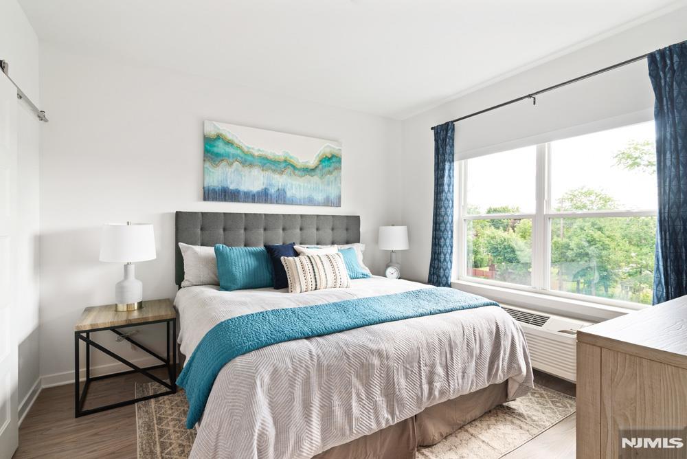 15 W Johnson Avenue 302