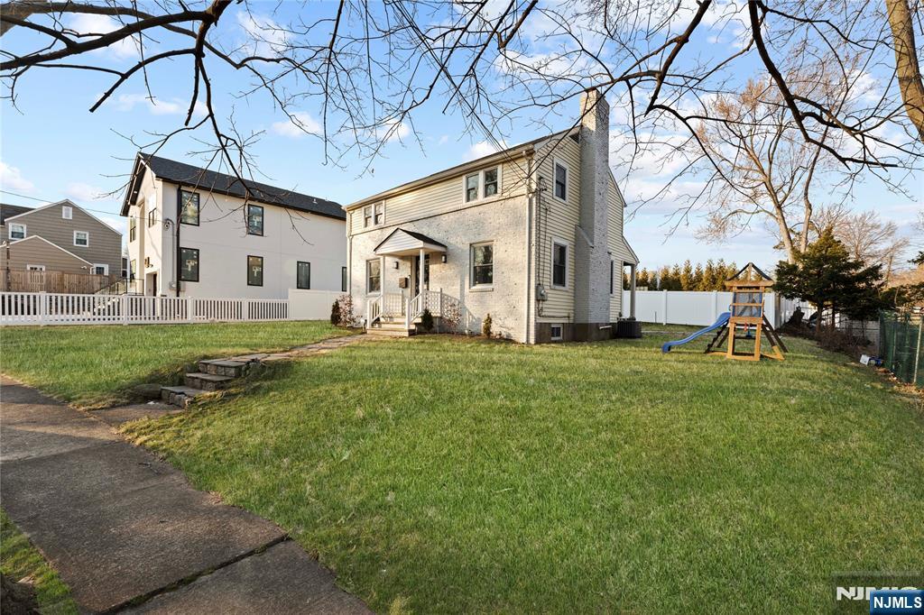 79 Canterbury Court
