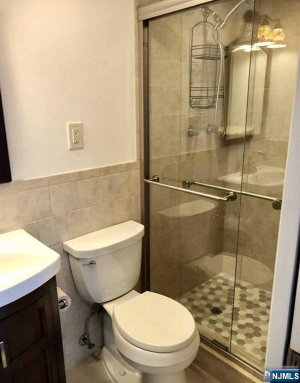 310 E Homestead Avenue 13