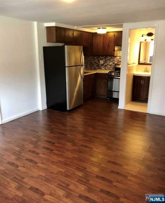 310 E Homestead Avenue 13