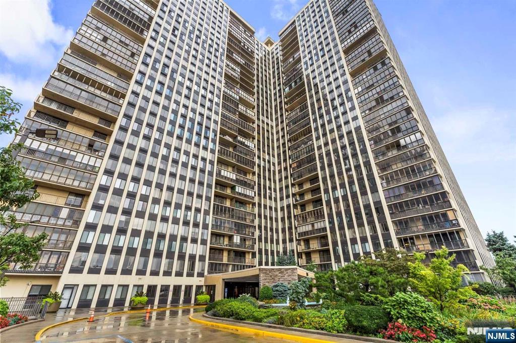 200 Winston Drive 720