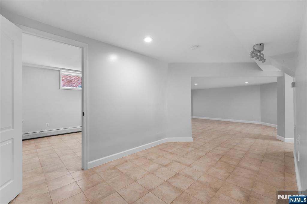 28 Van Nostrand Avenue