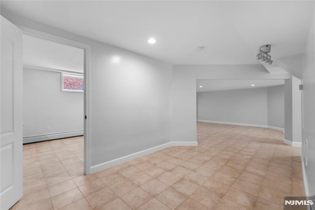 28 Van Nostrand Avenue