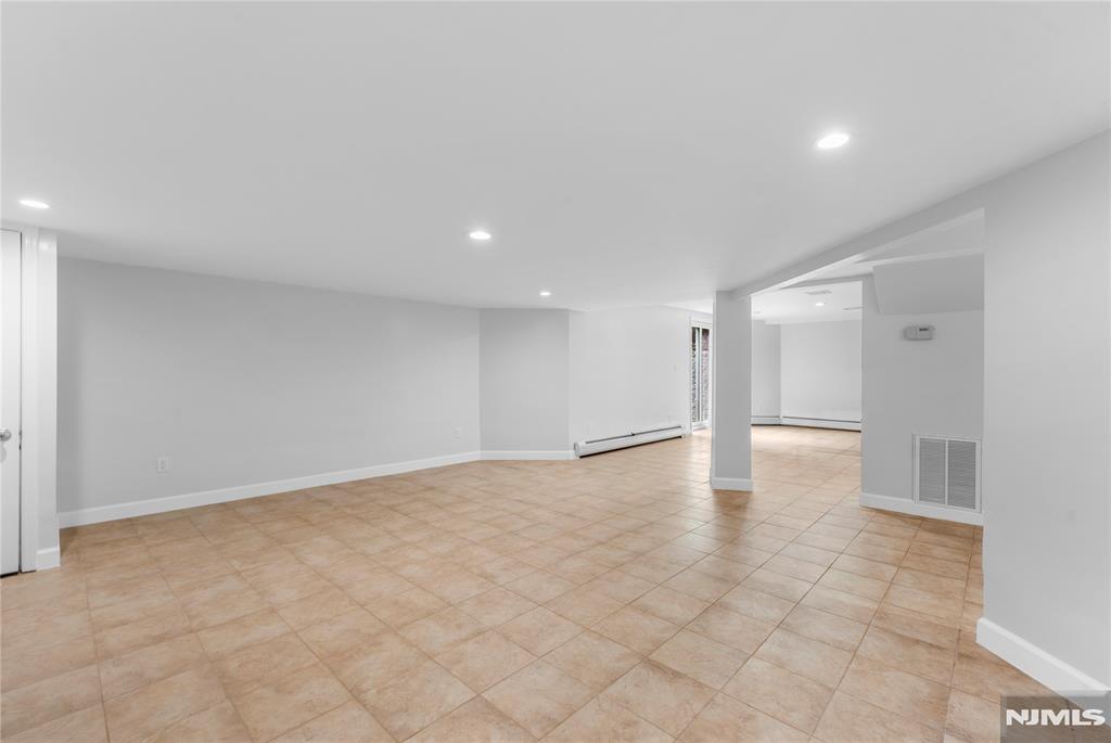 28 Van Nostrand Avenue