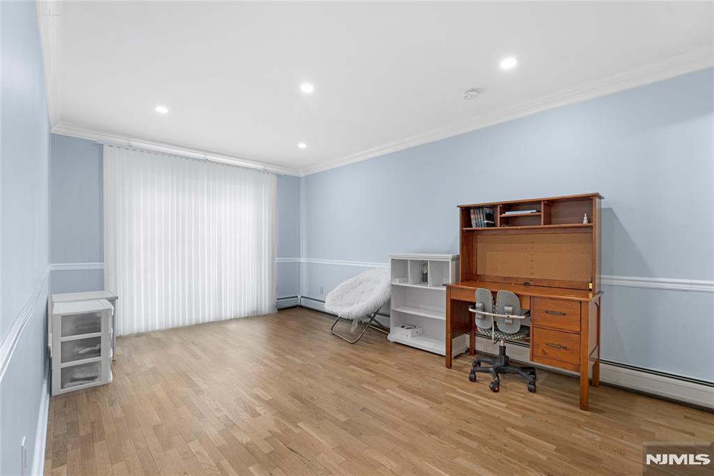 28 Van Nostrand Avenue