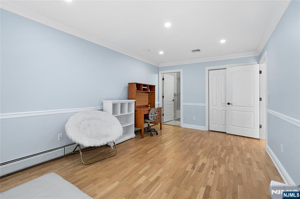 28 Van Nostrand Avenue
