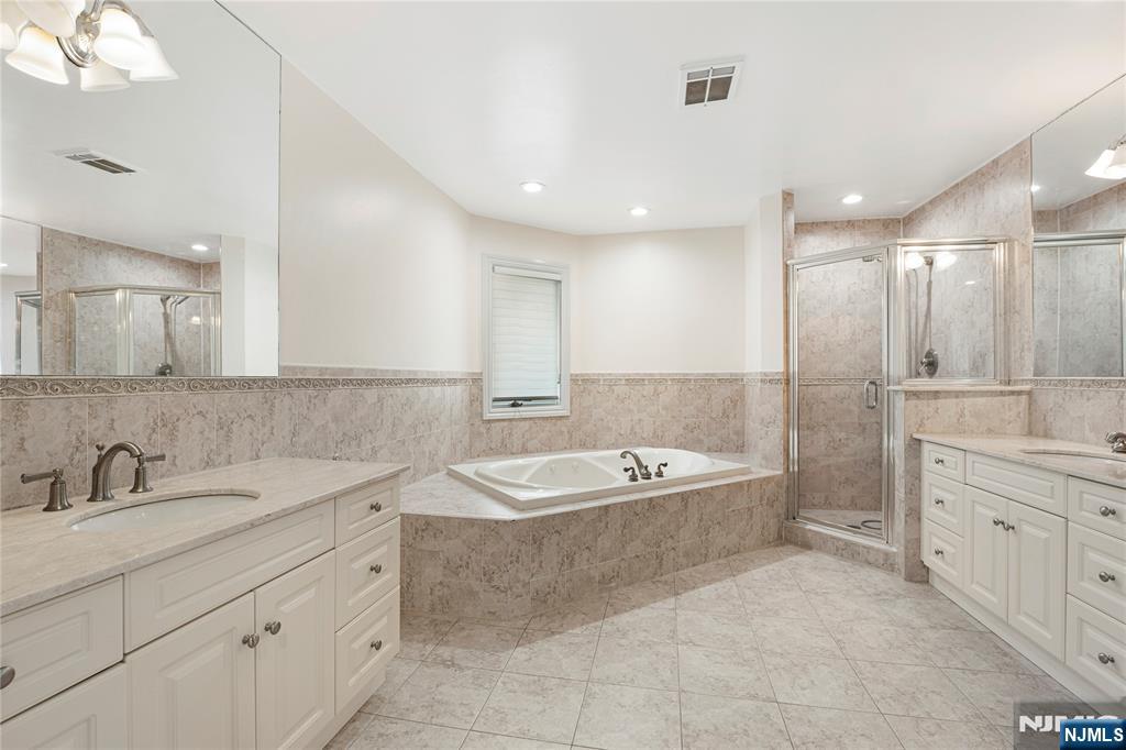 28 Van Nostrand Avenue
