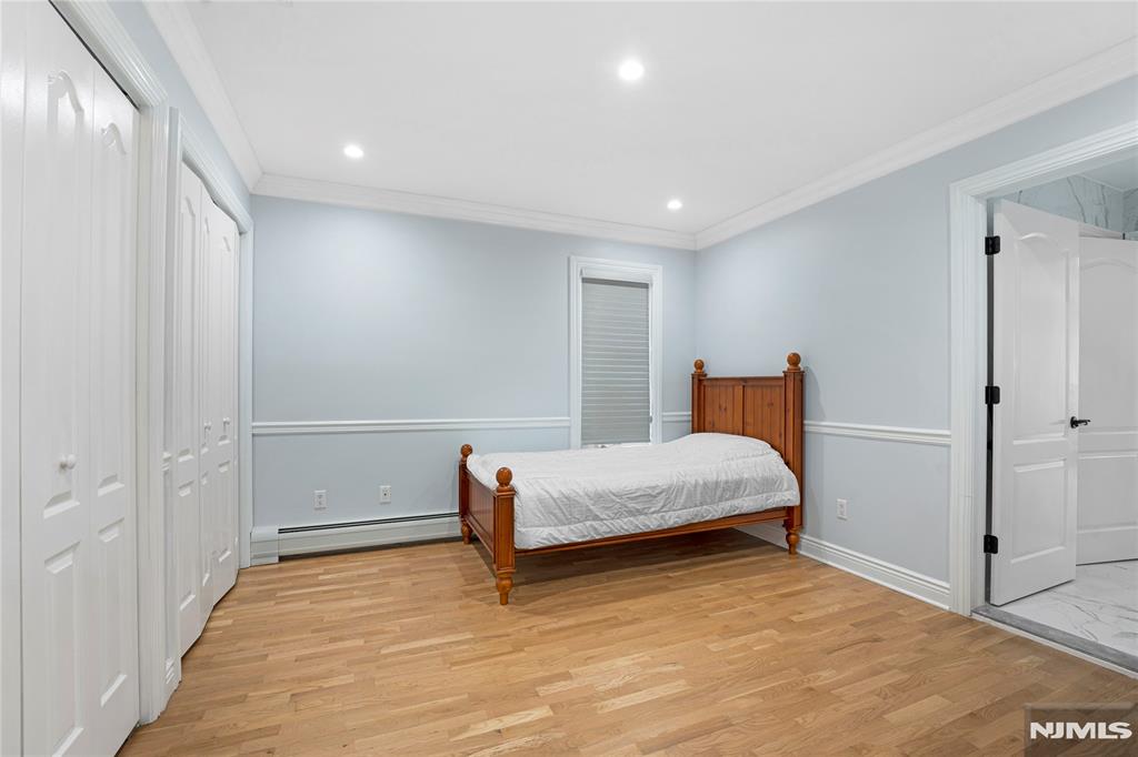 28 Van Nostrand Avenue