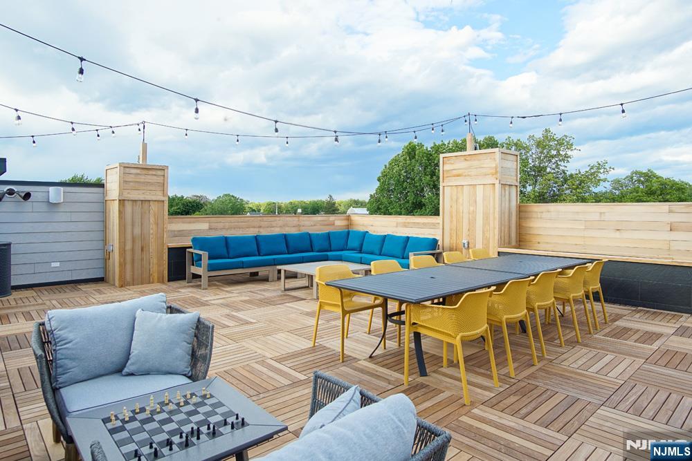 15 W Johnson Avenue 301