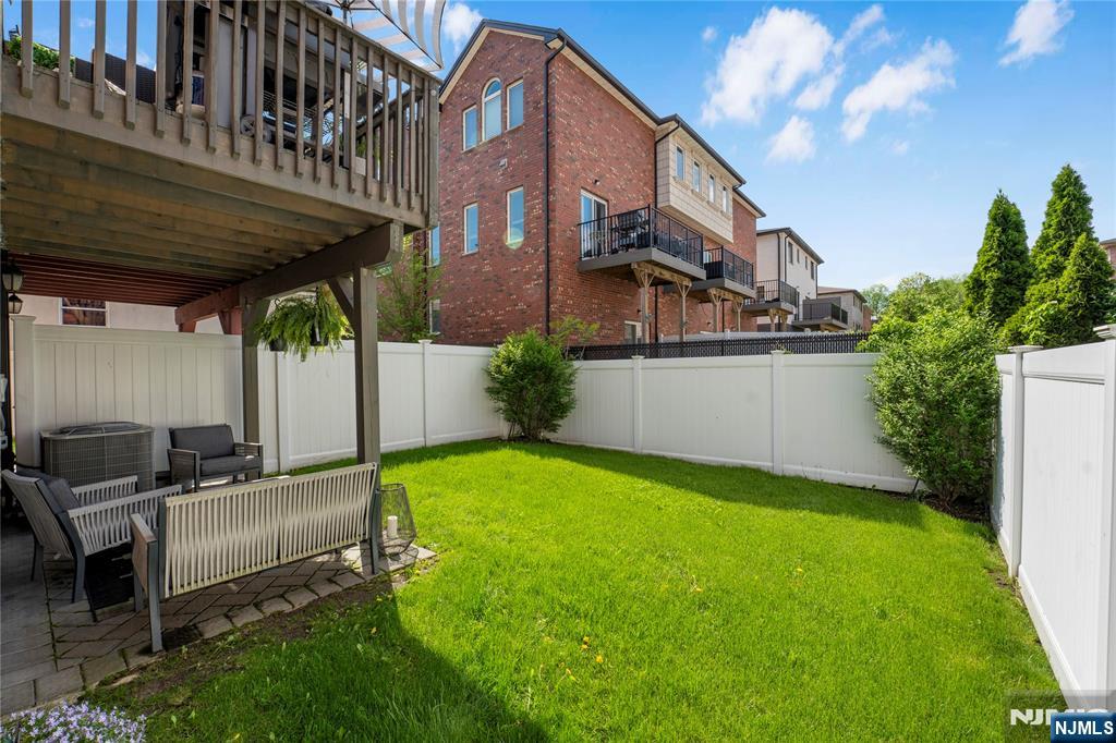 685 Palisade Avenue B