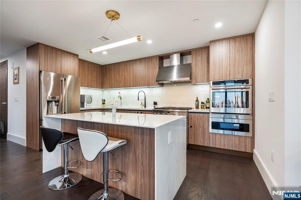 8701 Churchill Road 1401