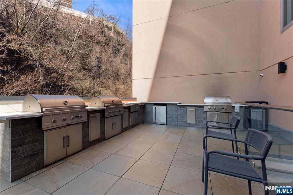 8701 Churchill Road 1401