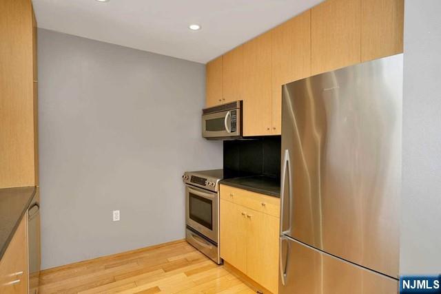 3115 City Place