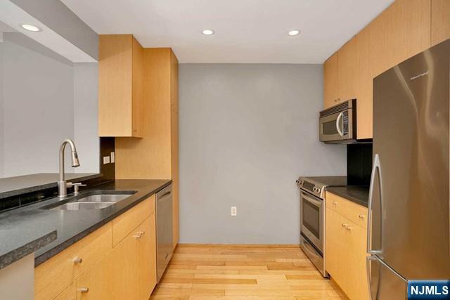 3115 City Place