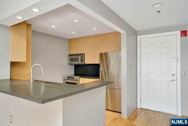 3115 City Place