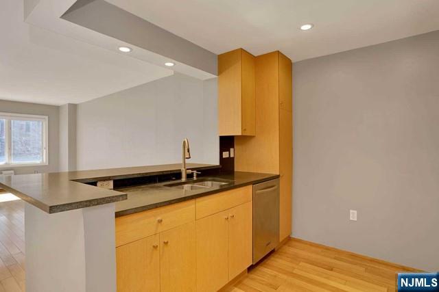 3115 City Place