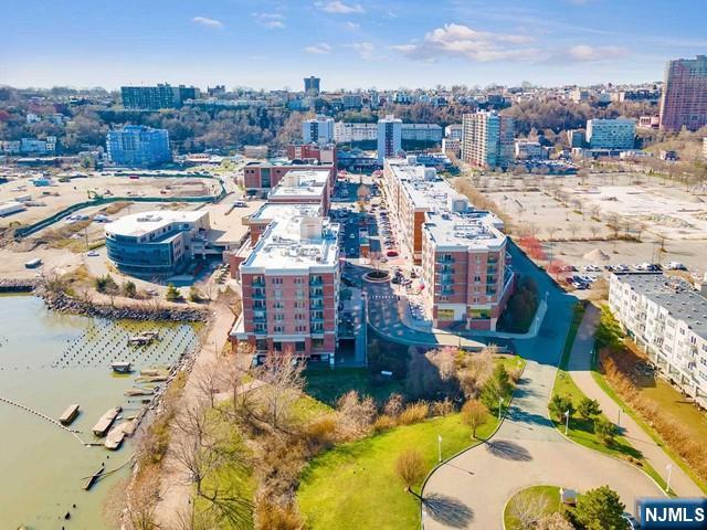 3115 City Place