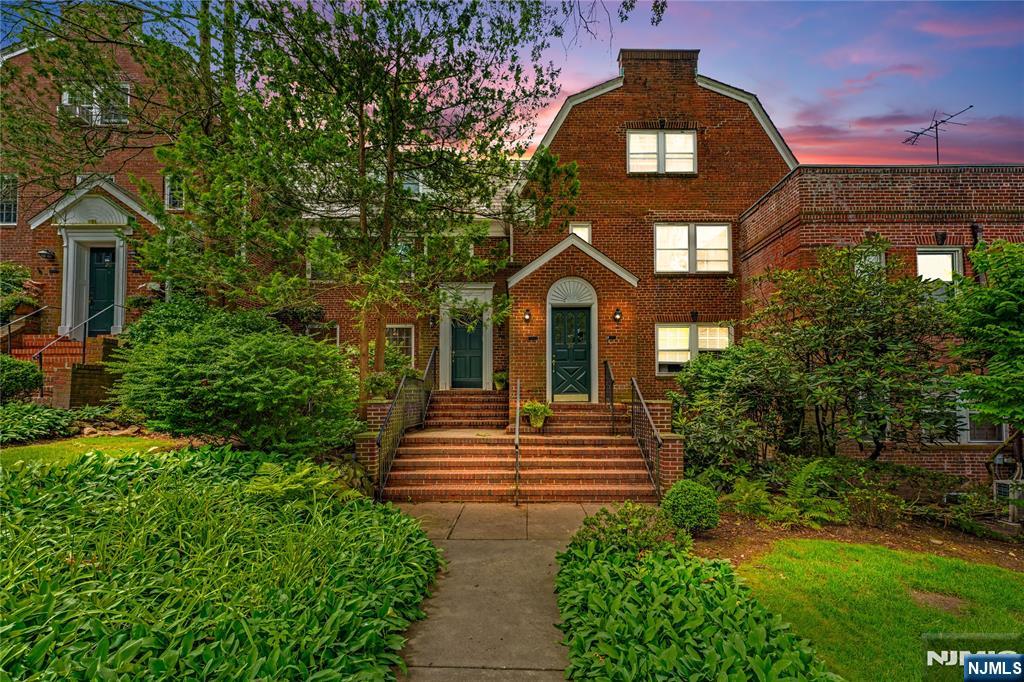 185 Palisade Avenue 10A