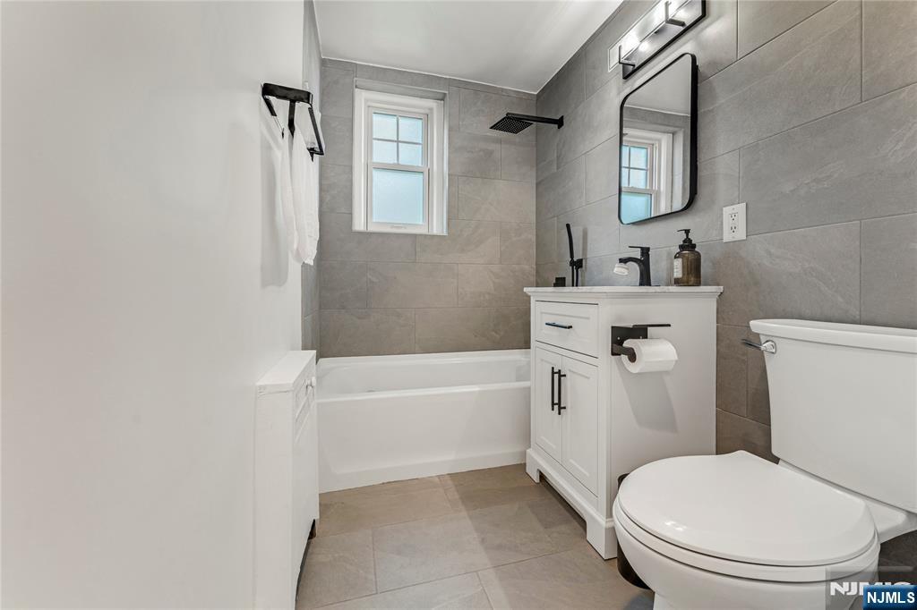 185 Palisade Avenue 10A