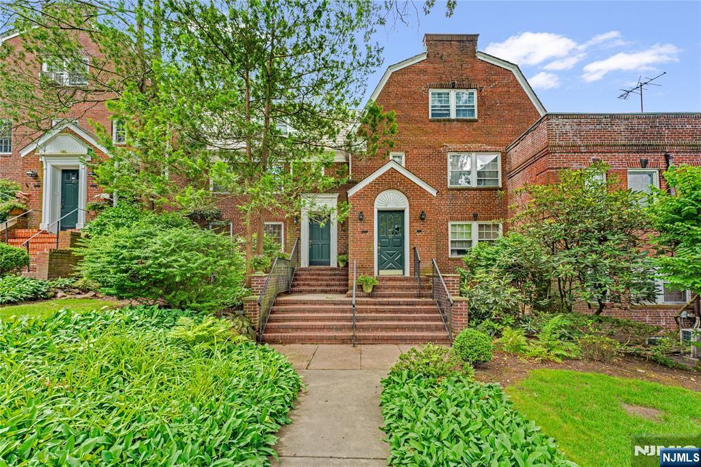 185 Palisade Avenue 10A