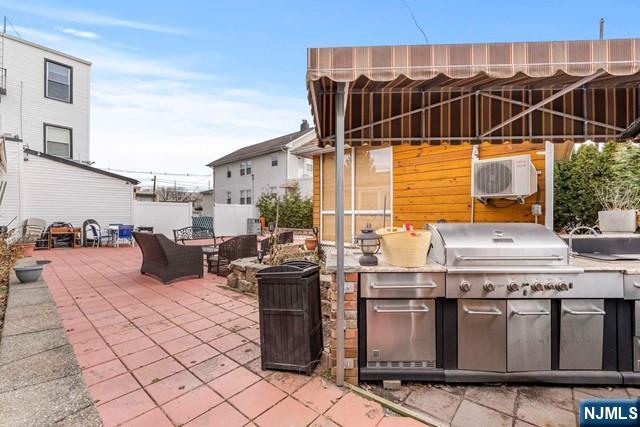 128 W Central Boulevard 1