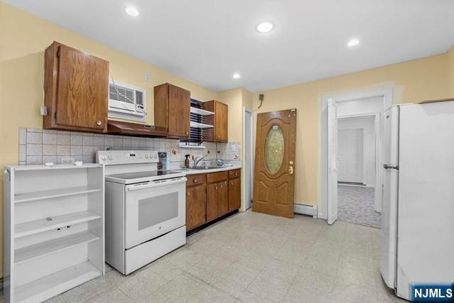 128 W Central Boulevard 1