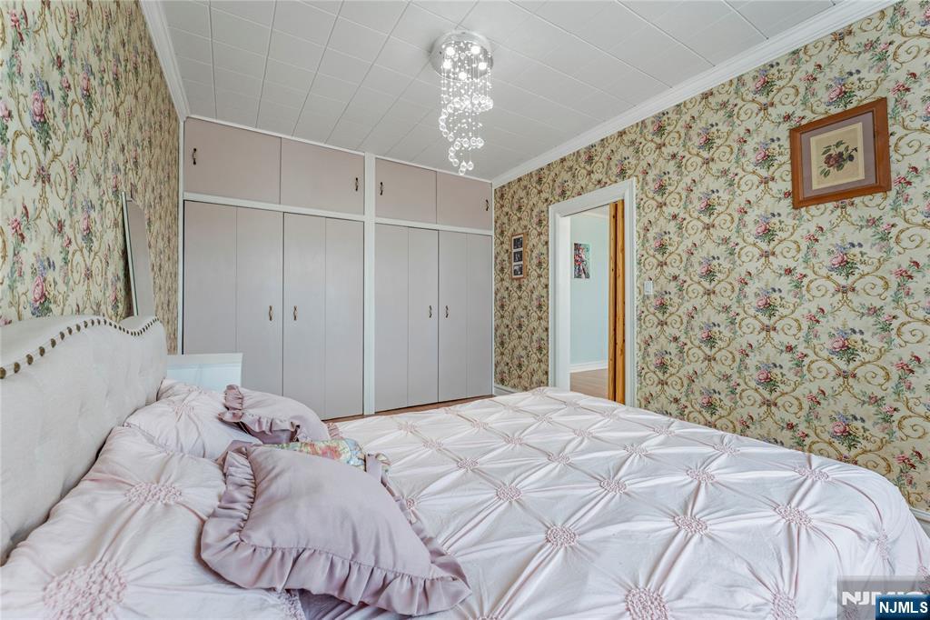 8508 Kennedy Boulevard B2