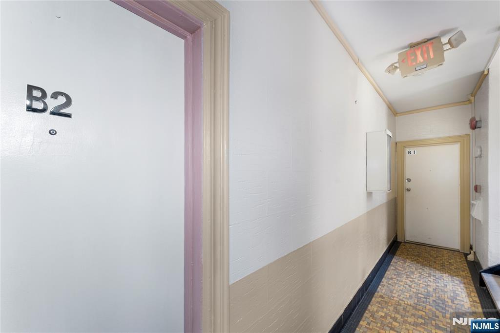 8508 Kennedy Boulevard B2