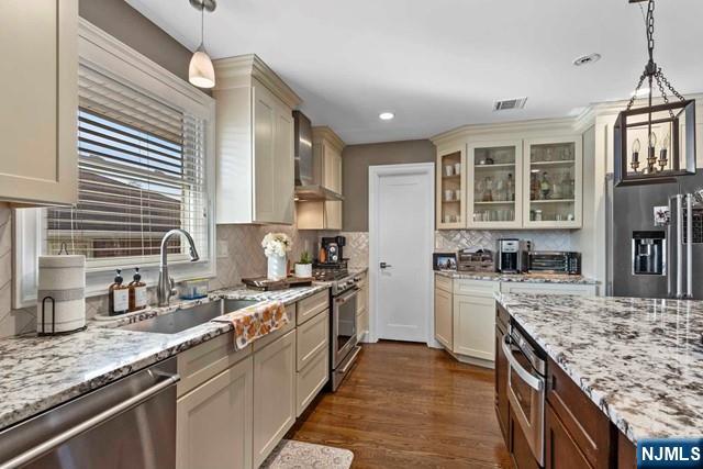 229 8th Street 2nd Floor
