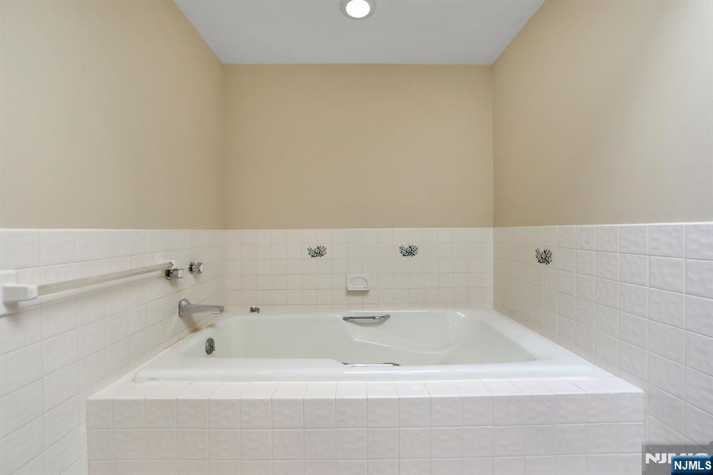 125 Hickory Avenue A